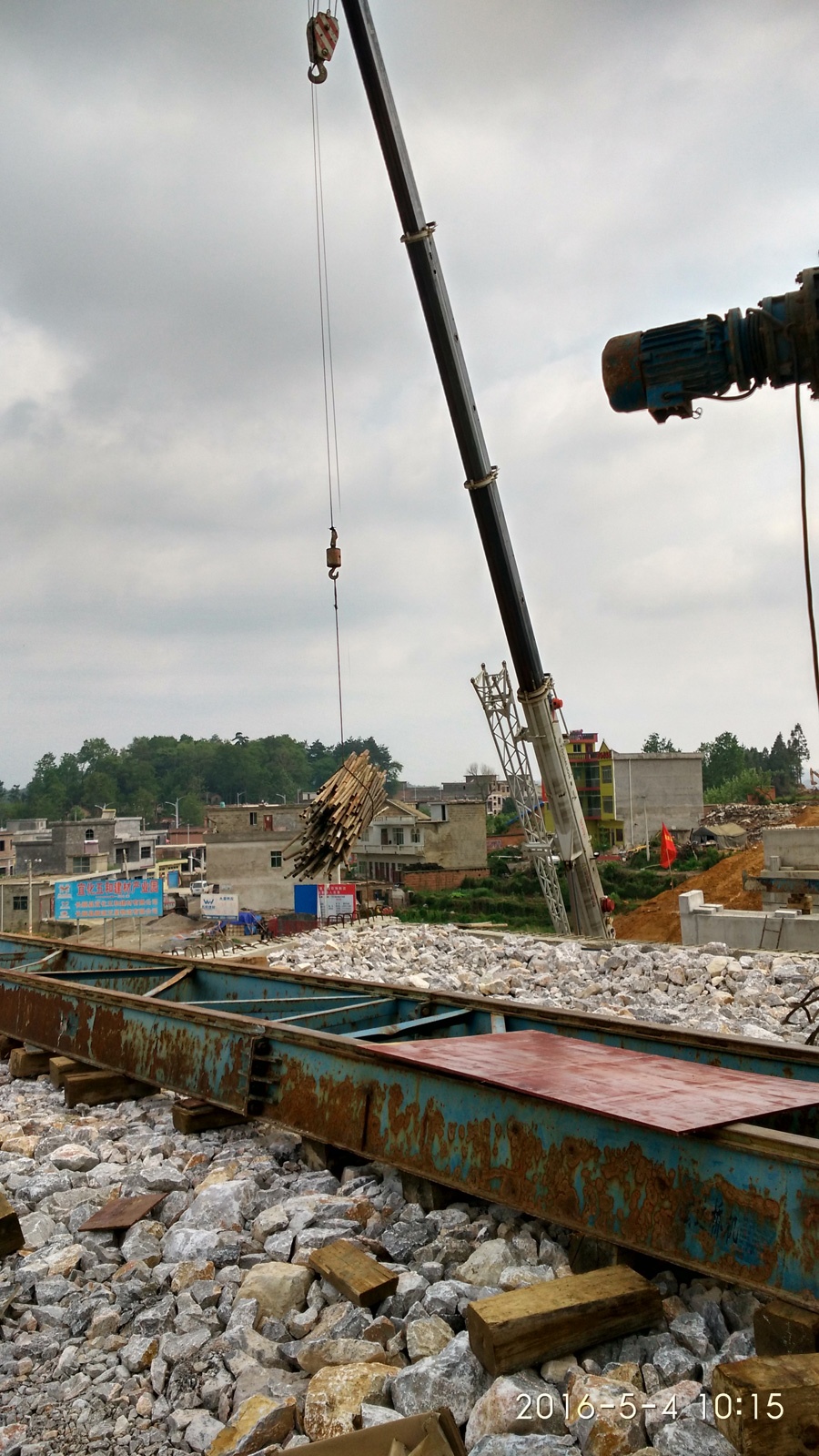 起重機(jī)安全監(jiān)控管理系統(tǒng)現(xiàn)場(chǎng)安裝案例