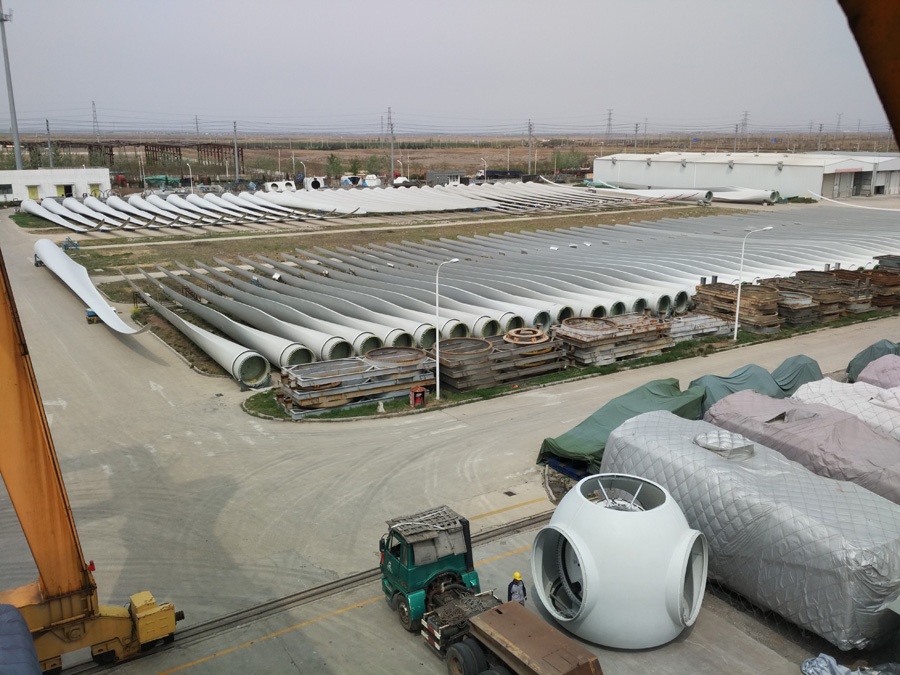 連云港門式起重機(jī)監(jiān)控系統(tǒng)安裝現(xiàn)場一